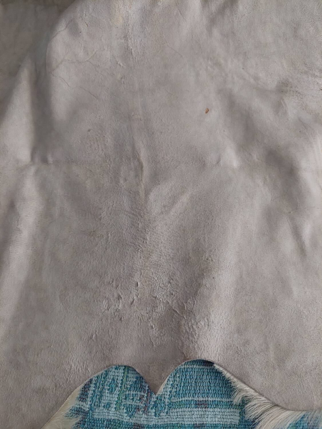 Used natural African animal skin rug (70x100cm)