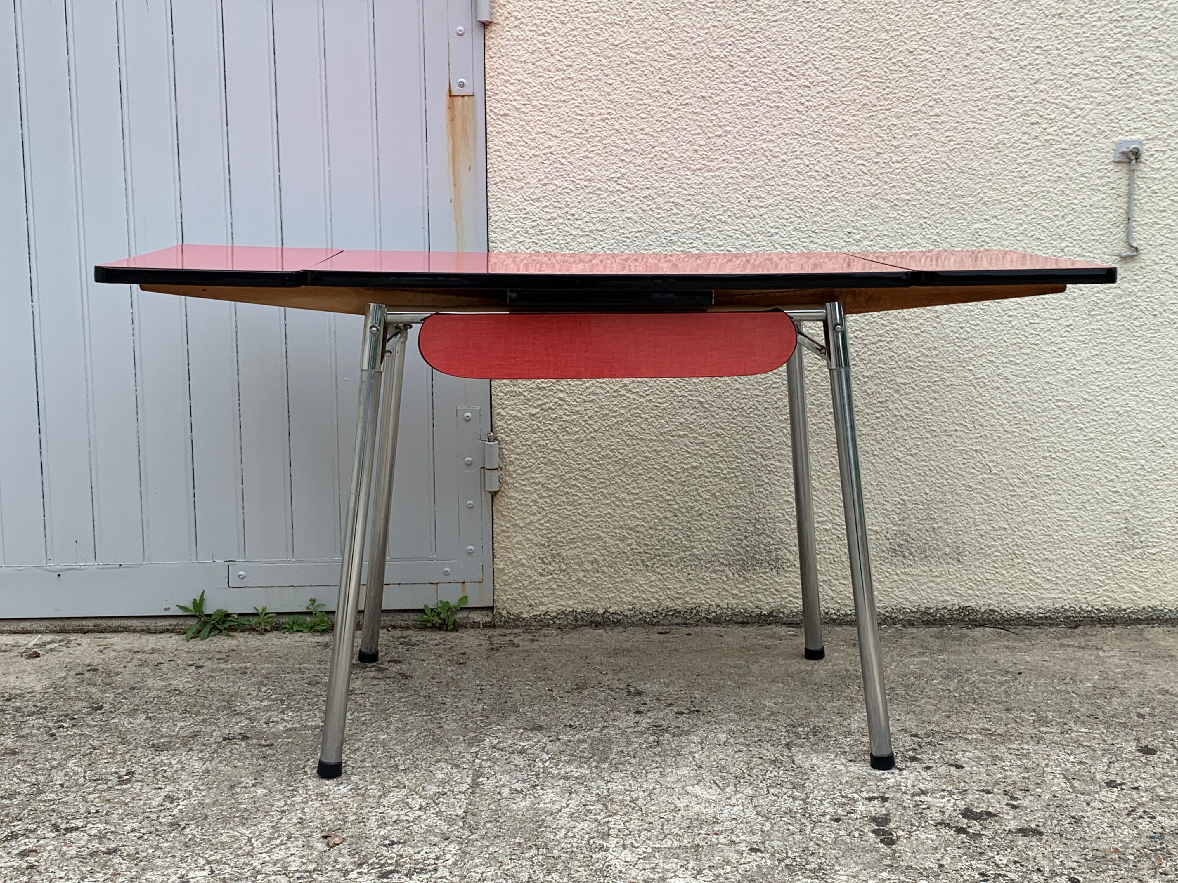 Table Formica rouge Selency