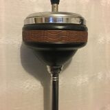 Ashtray stifling on foot