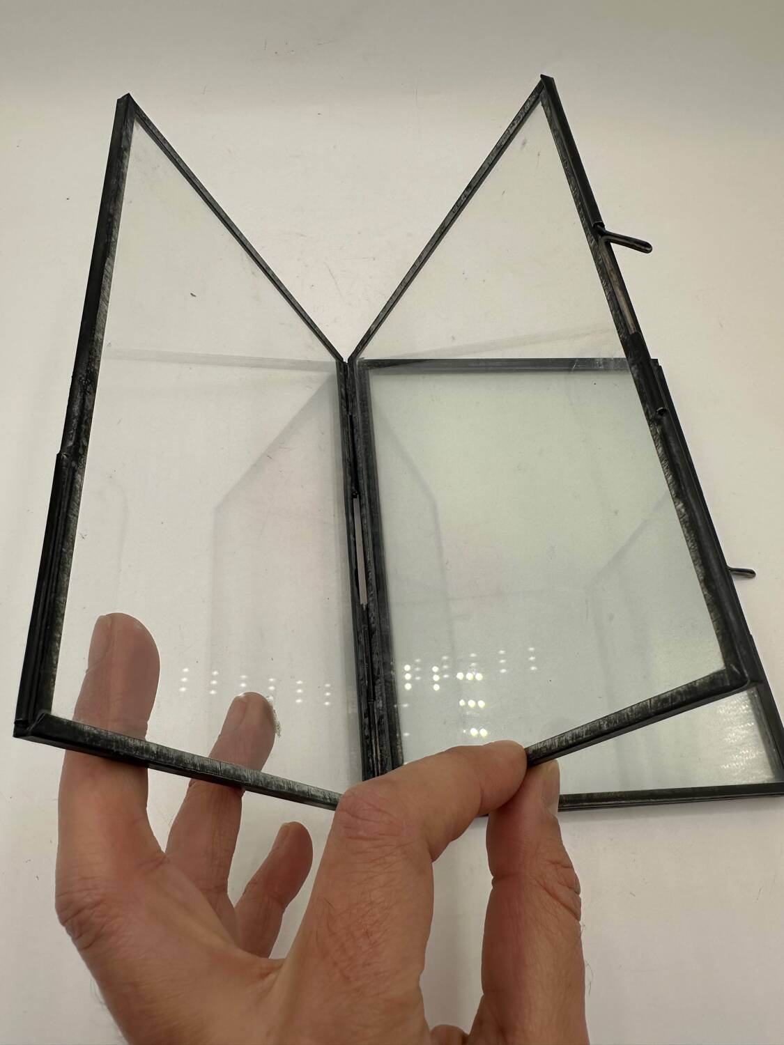 Showcase photo frame