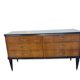 Commode en acajou plaqué avec plateau en verre vert, années 1950