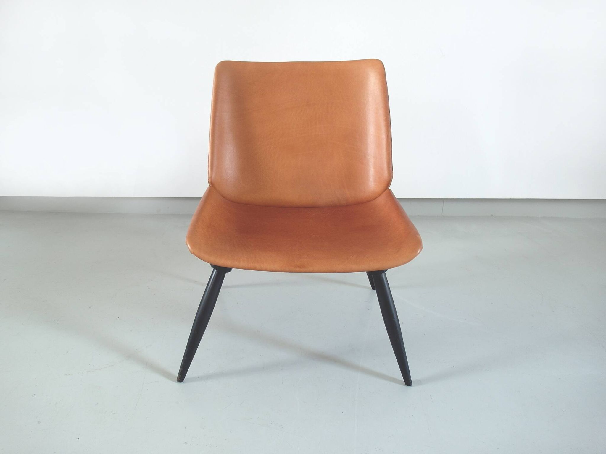 Chaise en cuir design finlandais