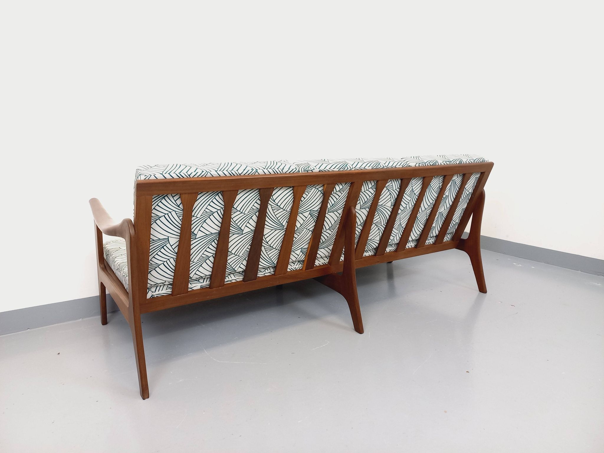 Scandinavian 3-seater sofa bench by Arne Wahl Iversen for Komfort in teak