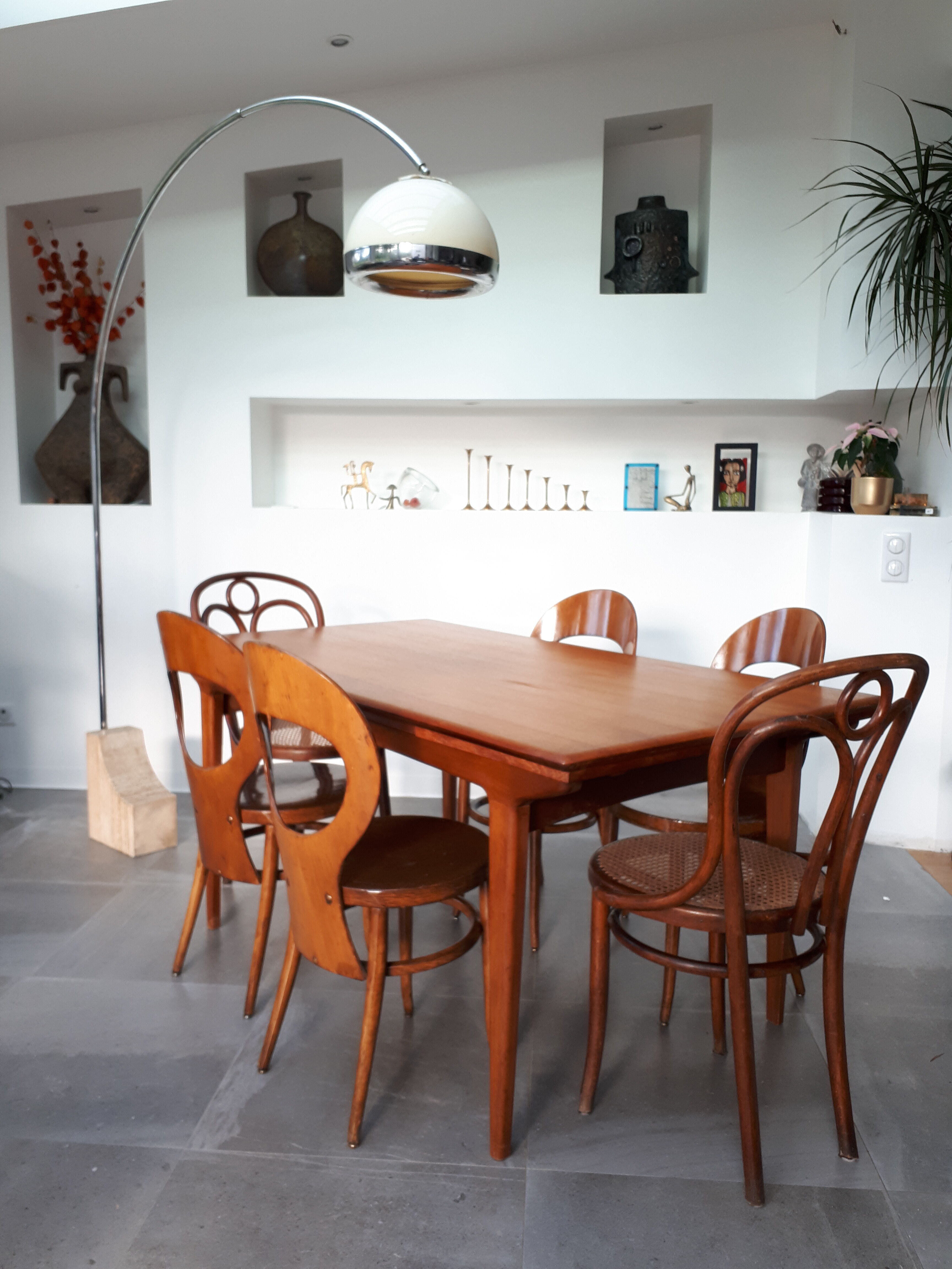 Thonet chair Number 19