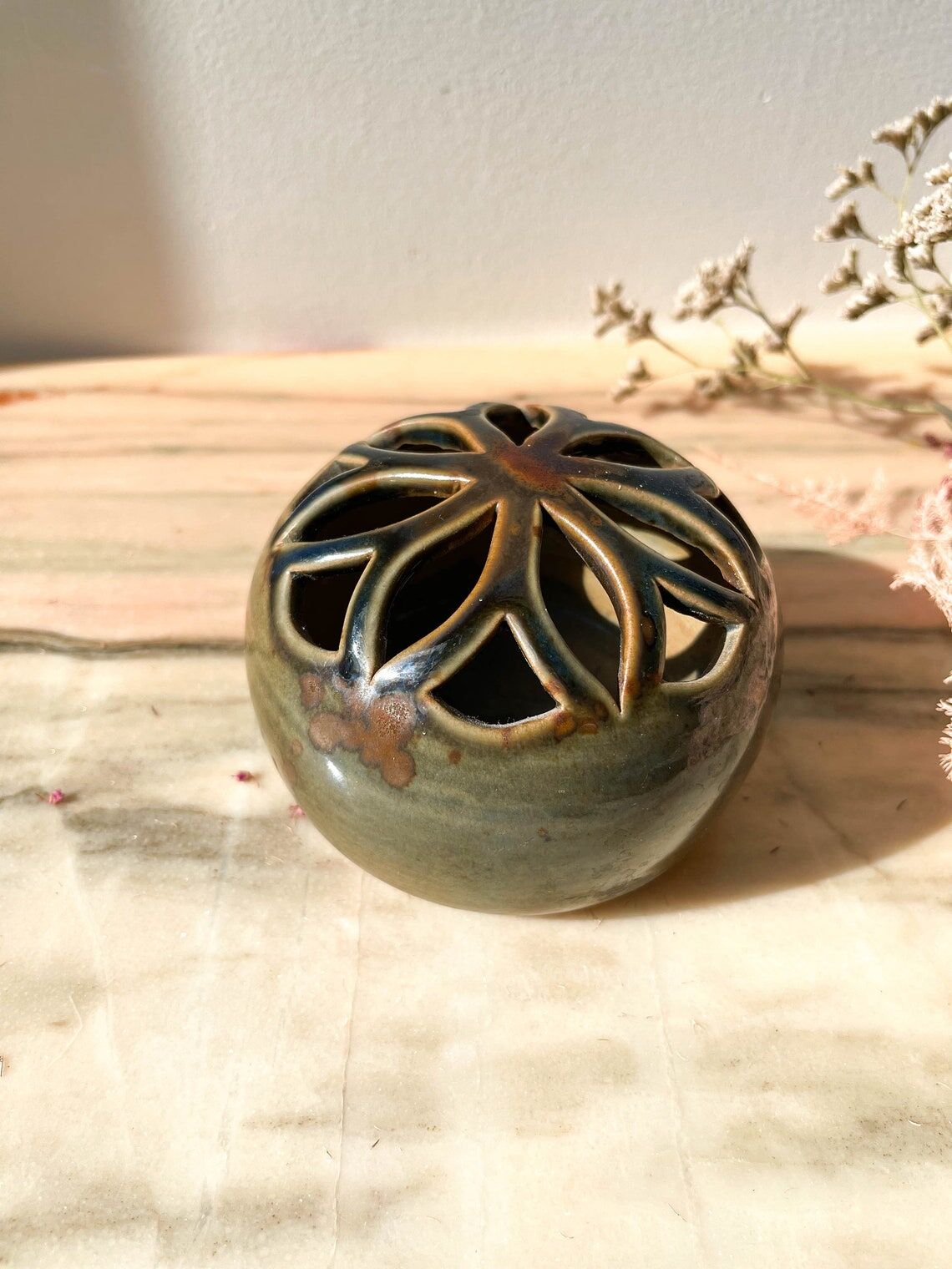 Vintage ceramic flower pick