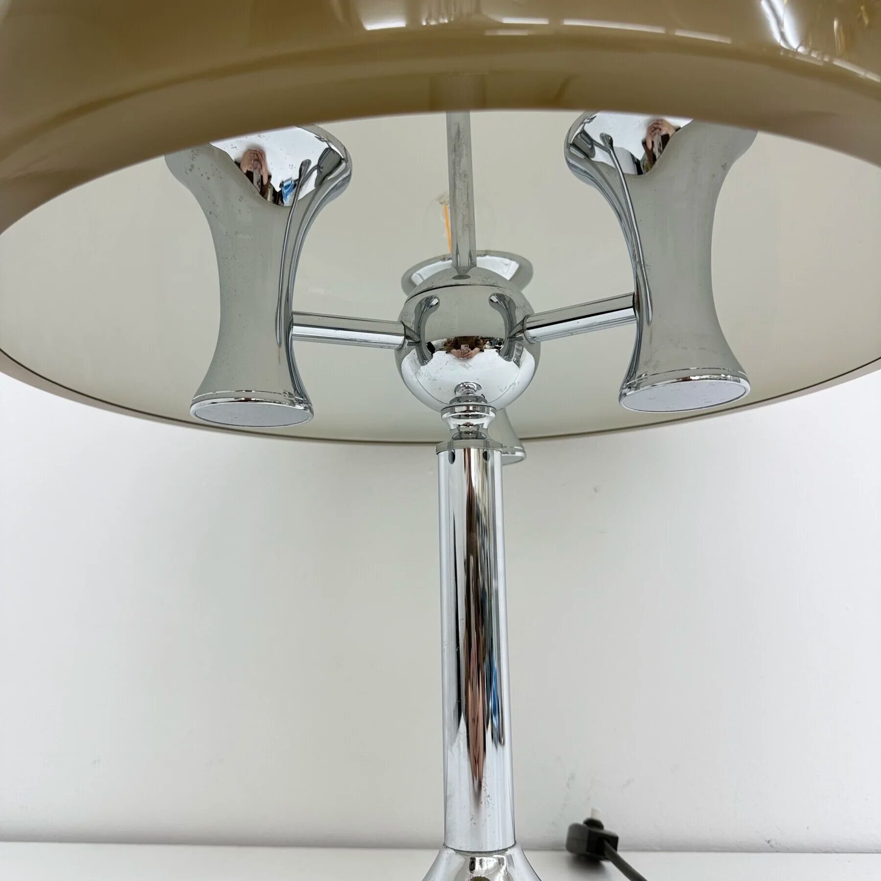 Mid-century mushroom table lamp with chrome base, 1970s