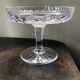 Coupe sur pied, compotier ancien en verre gravé
