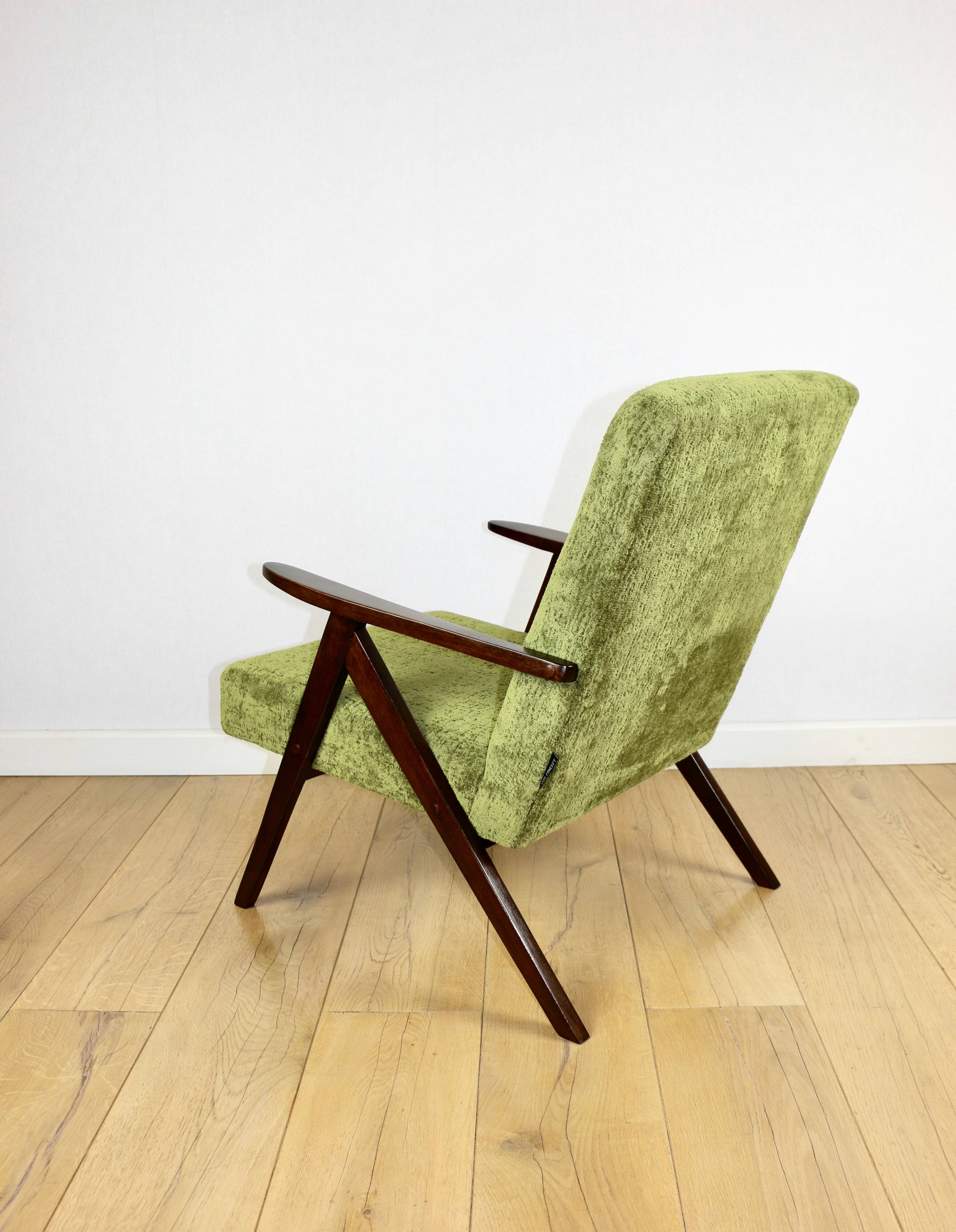 Classic armchair Var B-310 1960s vintage olive structural velvet - dark wood
