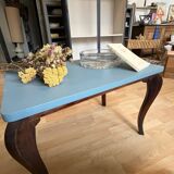 Table basse art déco bois brut et bleu zingueur