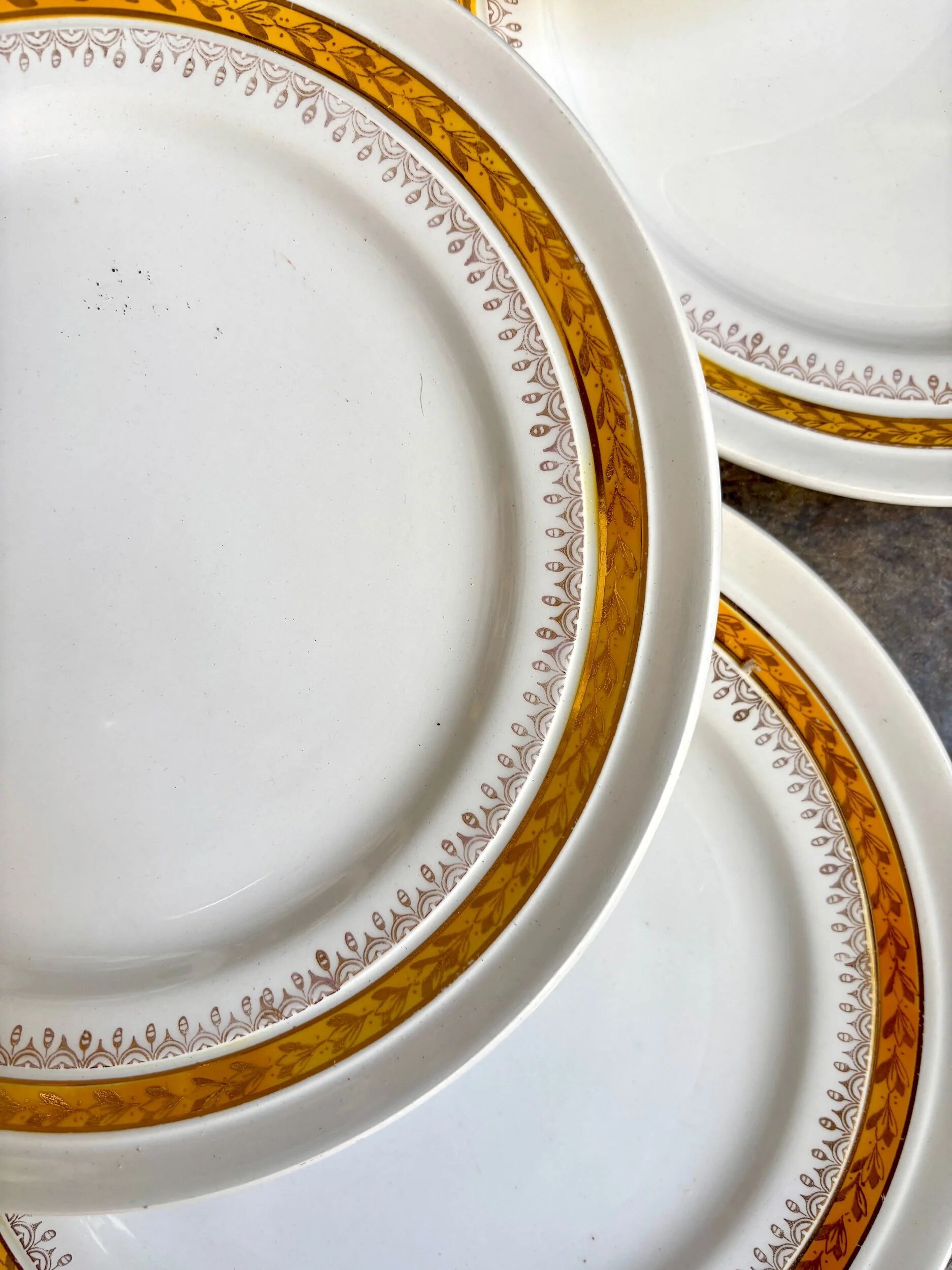 6 St Amand yellow and gold earthenware dinner plates
