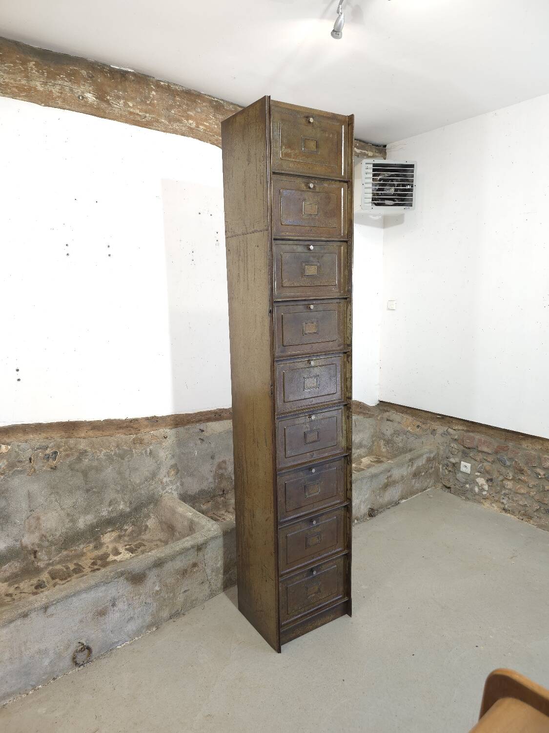 Large metal cabinet with flaps, Strafor or Ronéo style