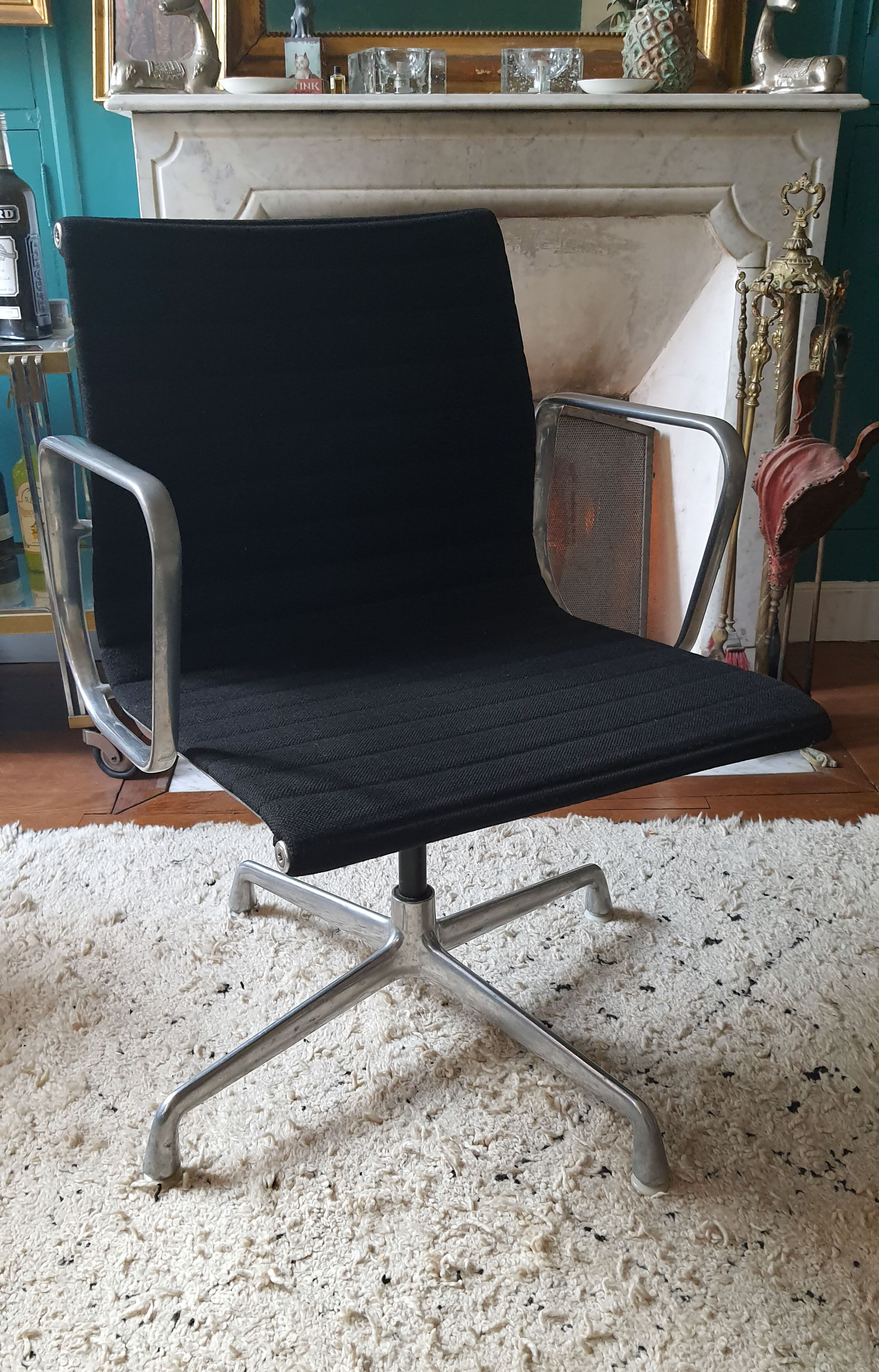 Fauteuil de bureau EA 107 Eames éditon Herman Miller 1959/1972