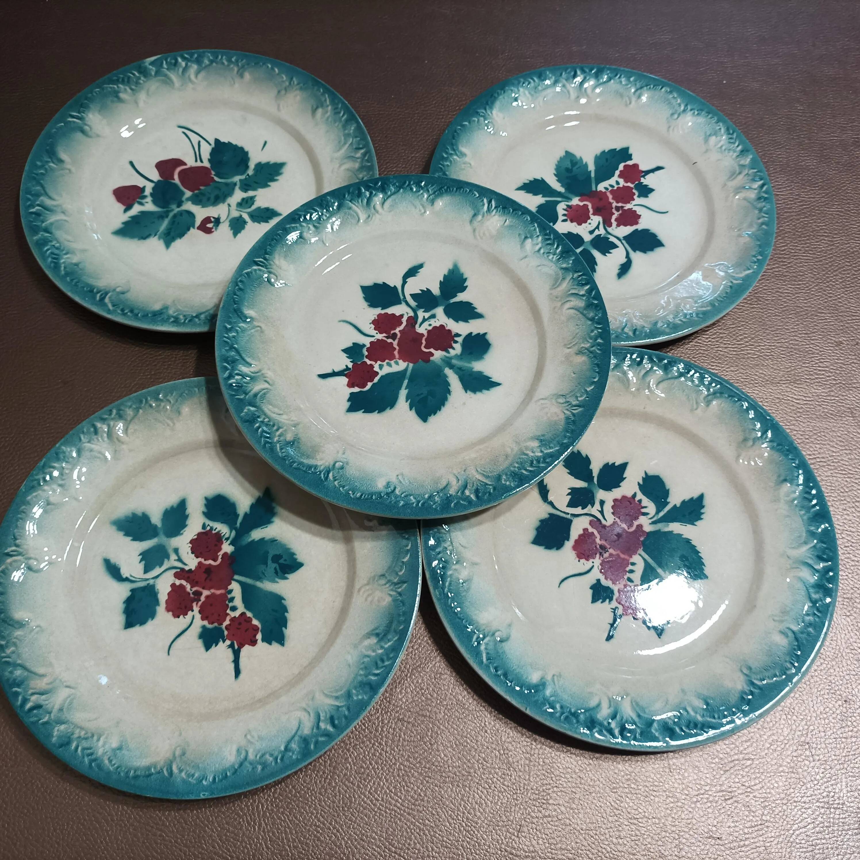 Set of 5 vintage dessert plates Faïencerie de Castres Model Fruits