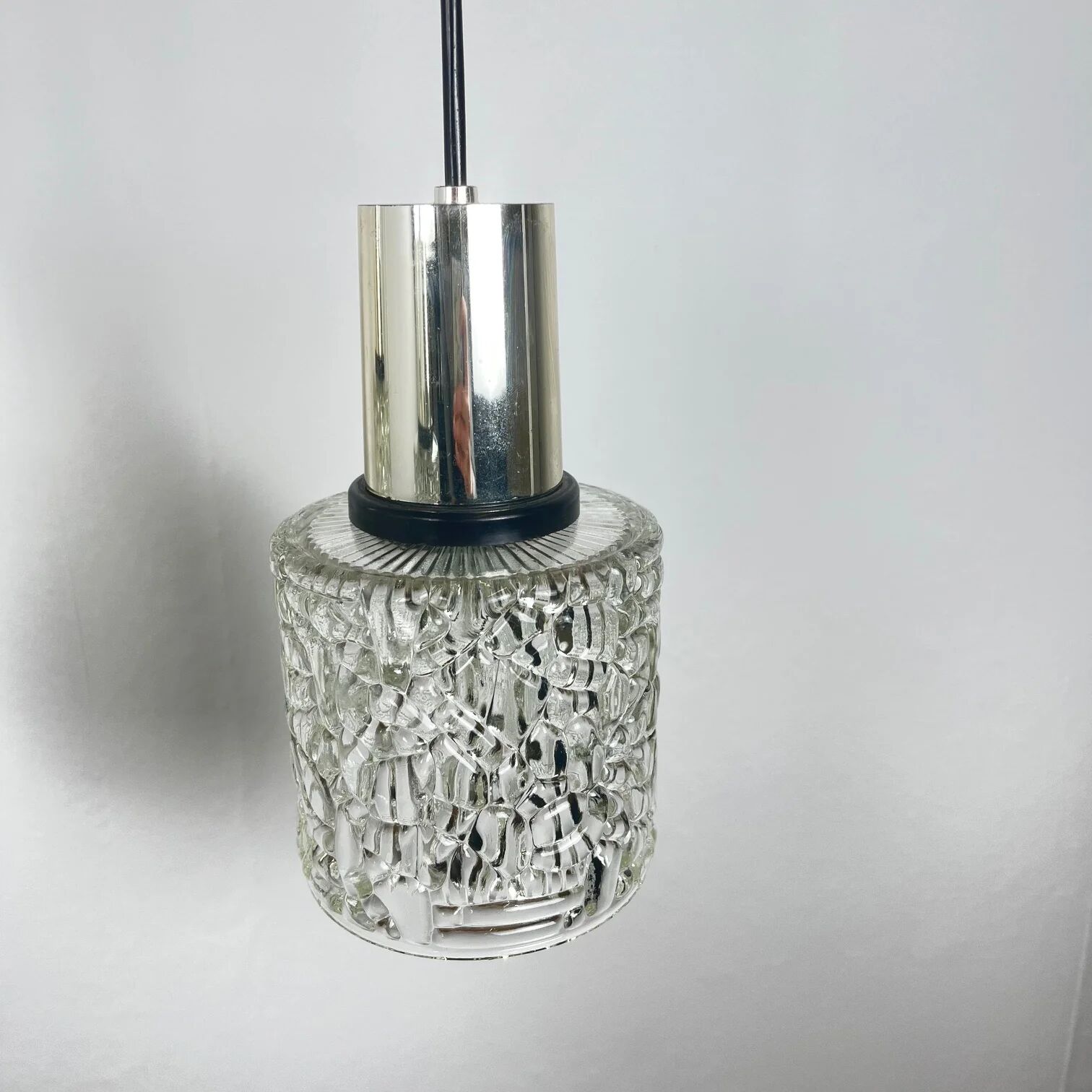 Three-light suspension cascade, glass, 1970