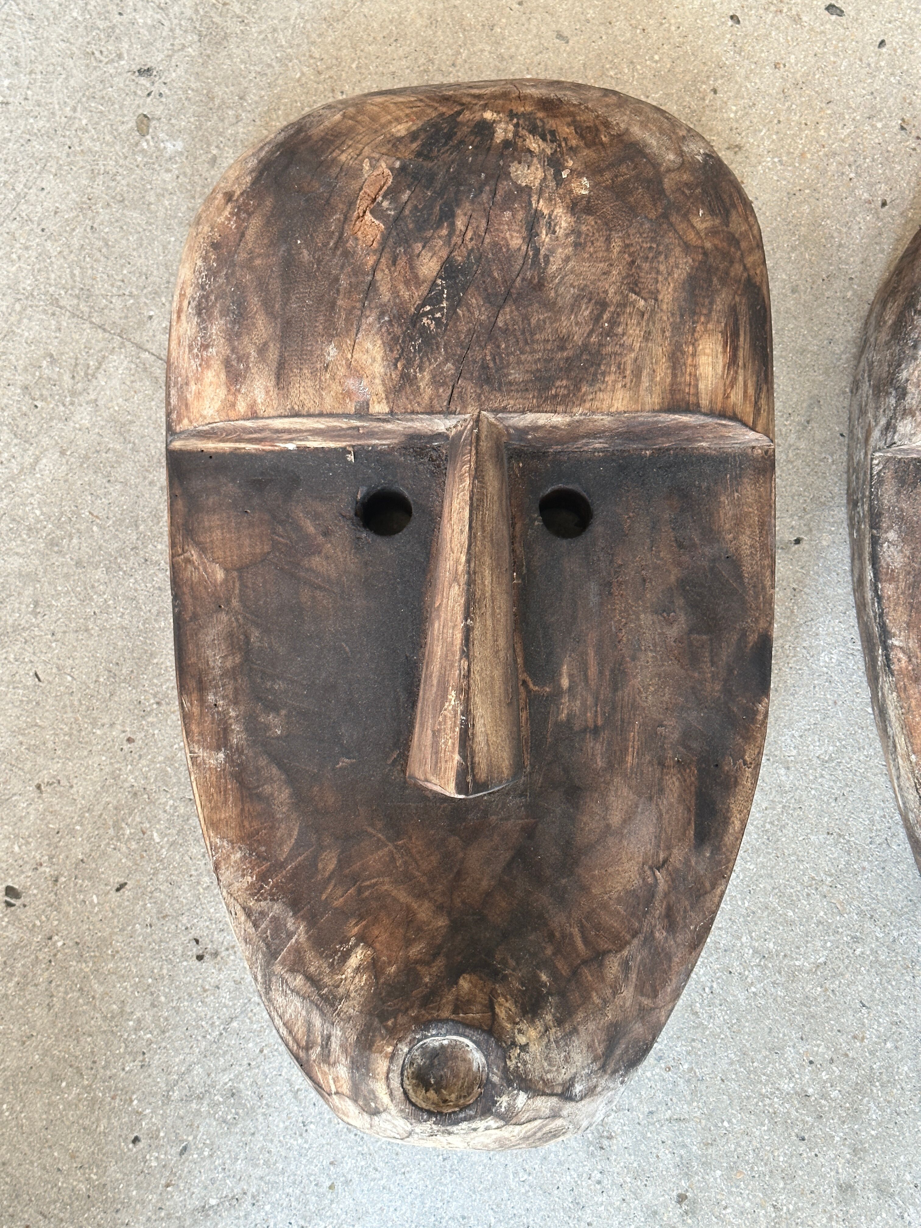 Large Timor mask in patinated wood H:50cm (2)