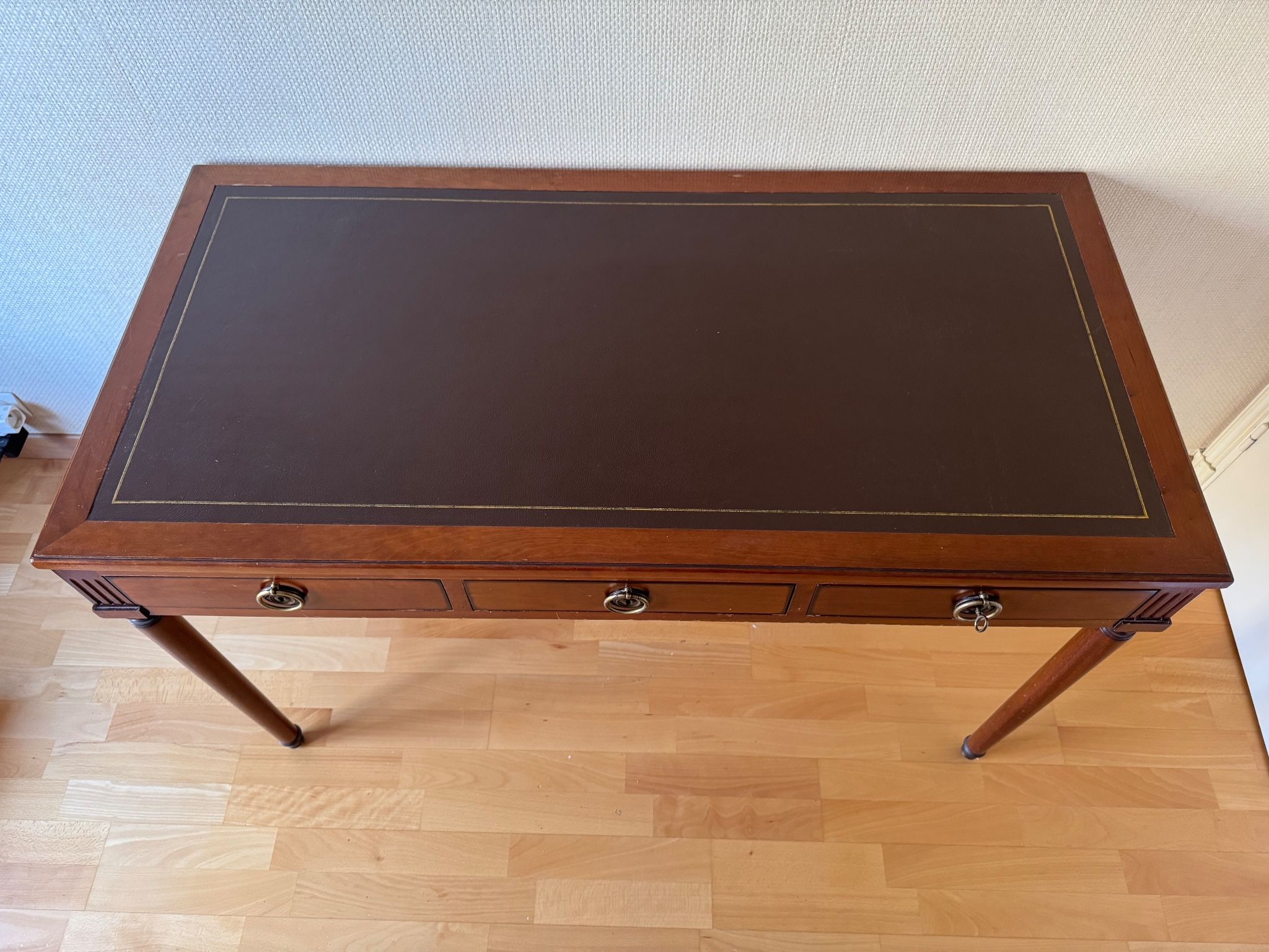 Louis XVI style flat desk "Coubertin" in mahogany reissue by Grange