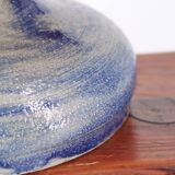 Lampe bleue en grès, abat jour en raphia, années 60