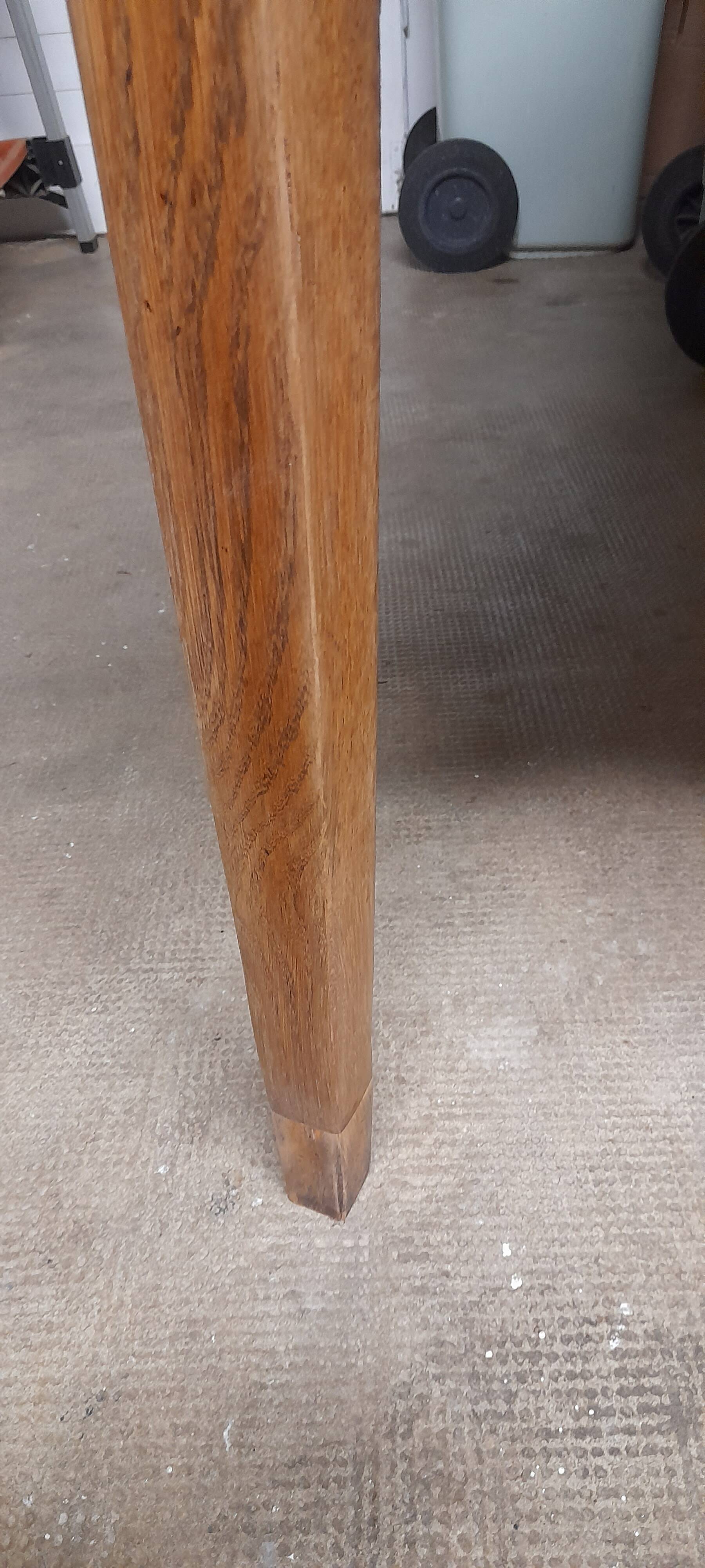 Brionnaise solid oak farm table