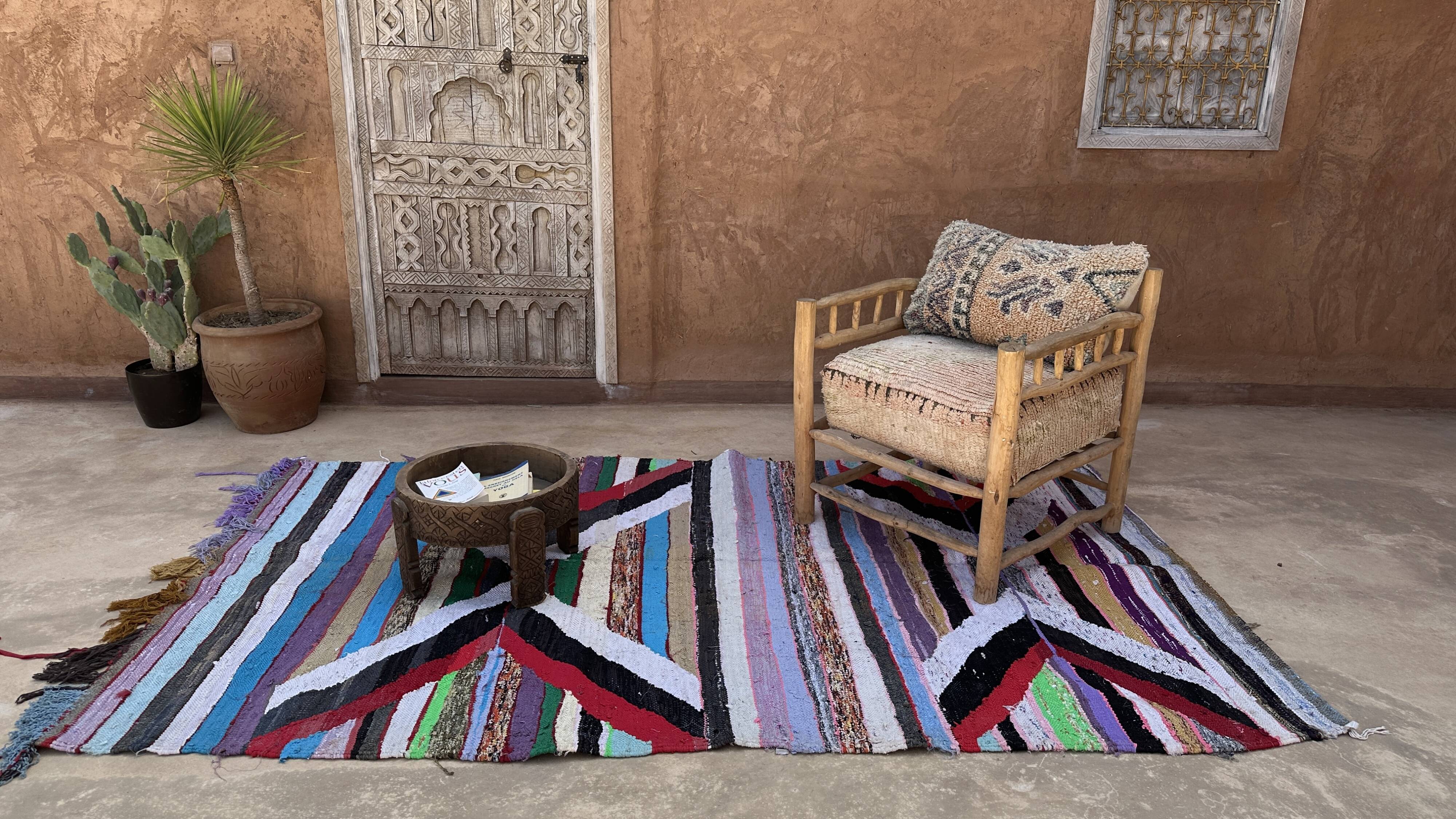 Colorful Moroccan rug - 164 x 275 cm