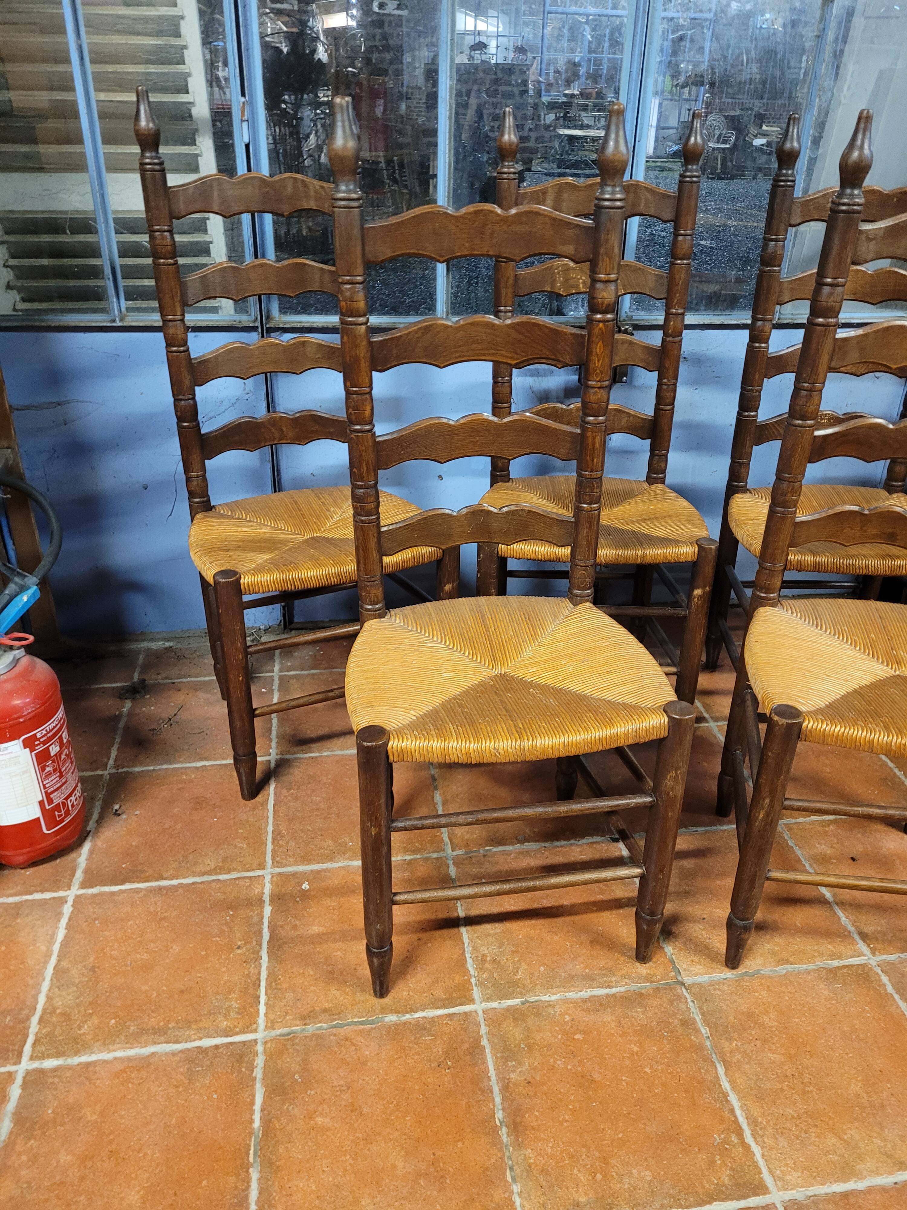 Set of 5 Picardy dining room chairs