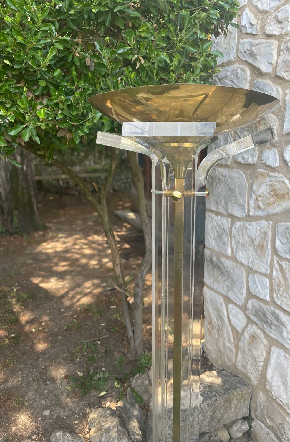 Floor lamp in plexiglass and gilded brass, 20th century period