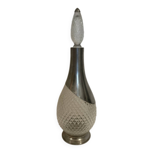 Carafe en verre ciselé