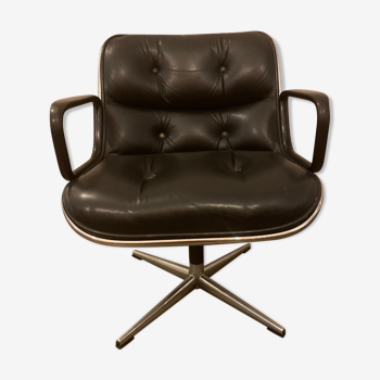 Black leather armchair by Charles Pollock for Knoll International