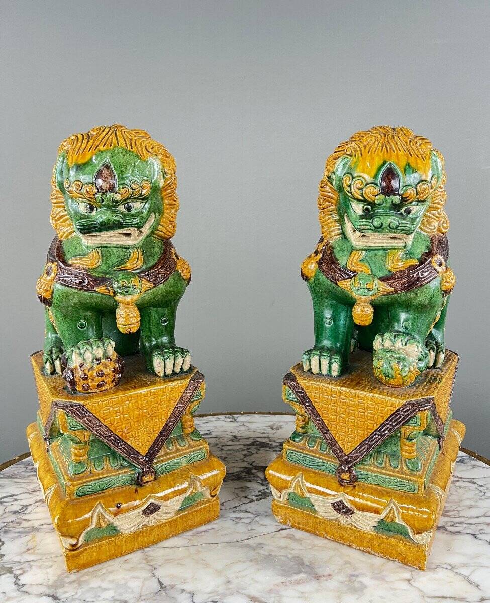 Pair of Guardian Lions in Glazed Ceramic, China, 20th Century