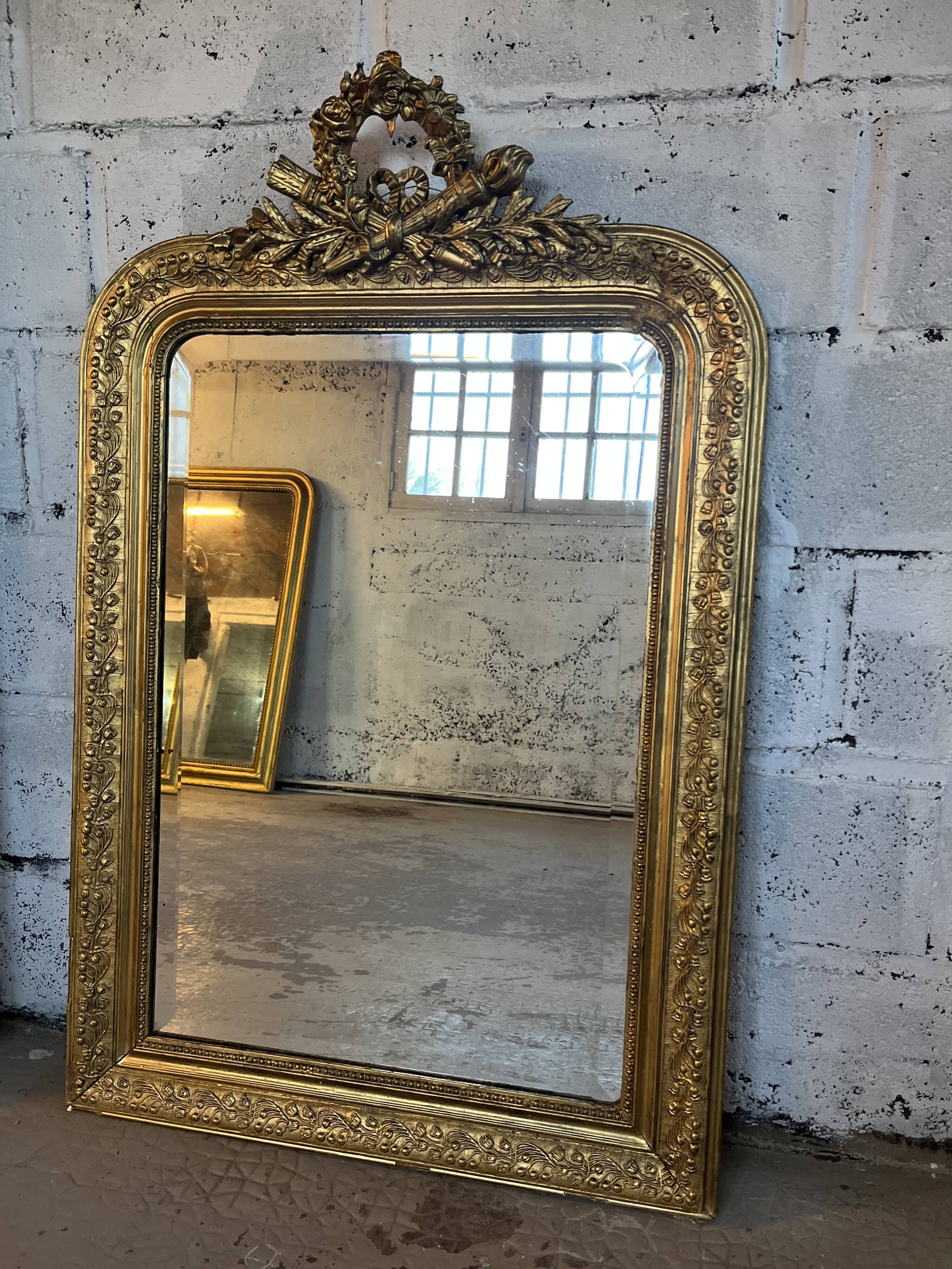 Old mirror Louis Philippe. Beveled mercury ice