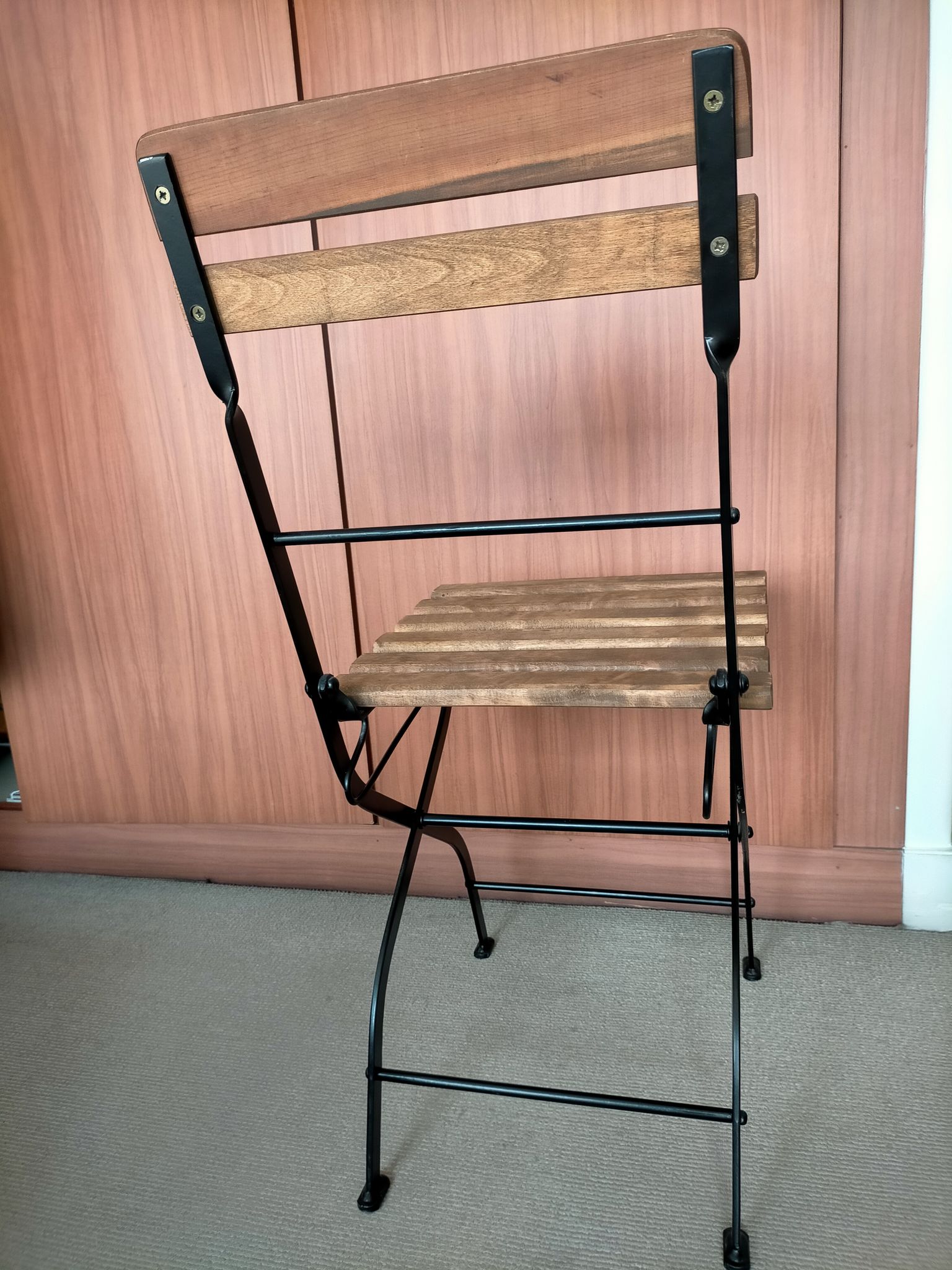 Foldable chair