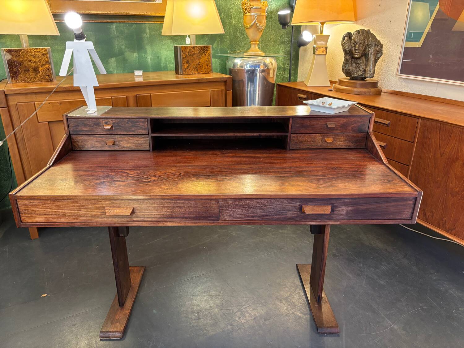 Bureau en palissandre années 60