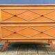 Commode vintage chêne et rotin