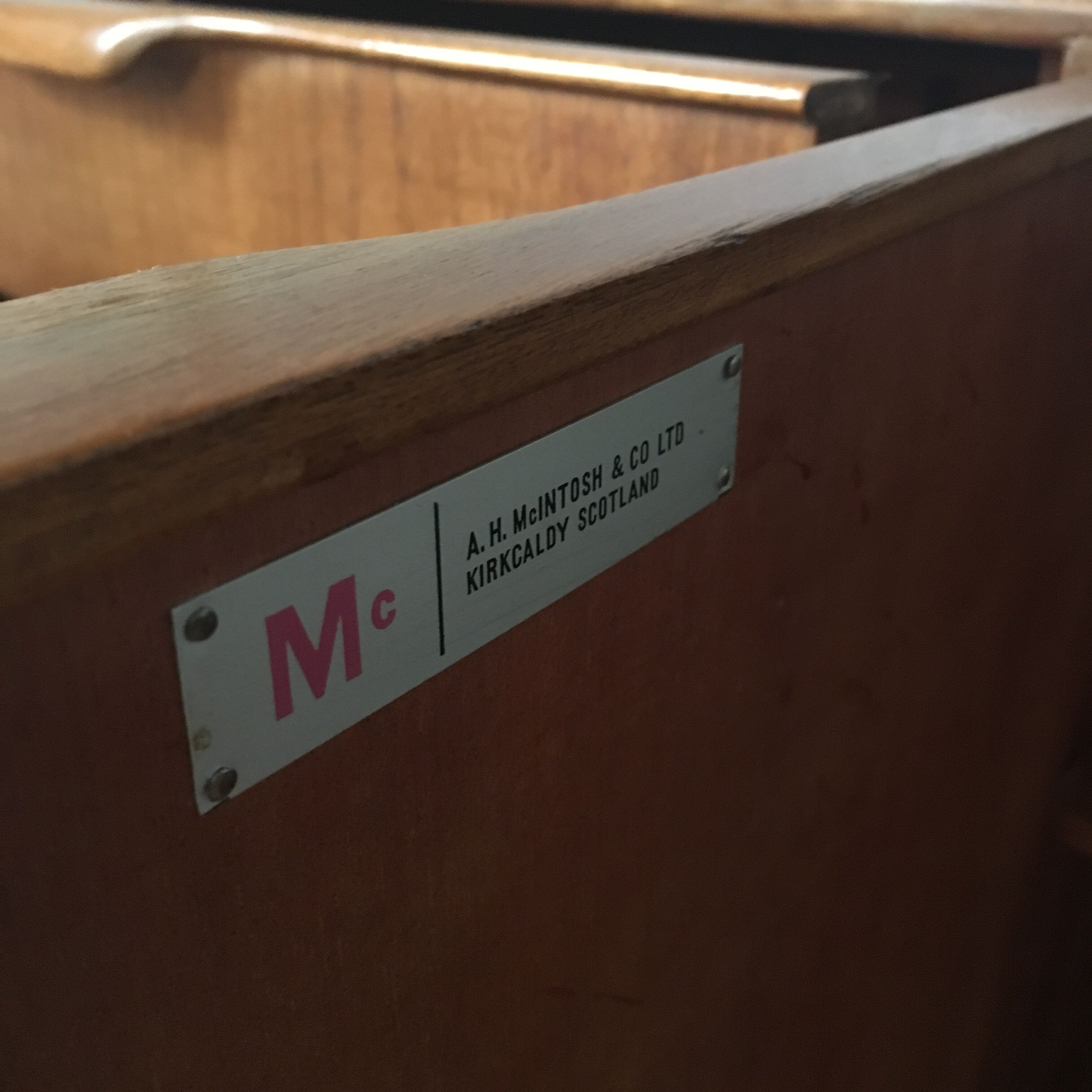 Mc Intosh Dunevegan sideboardx