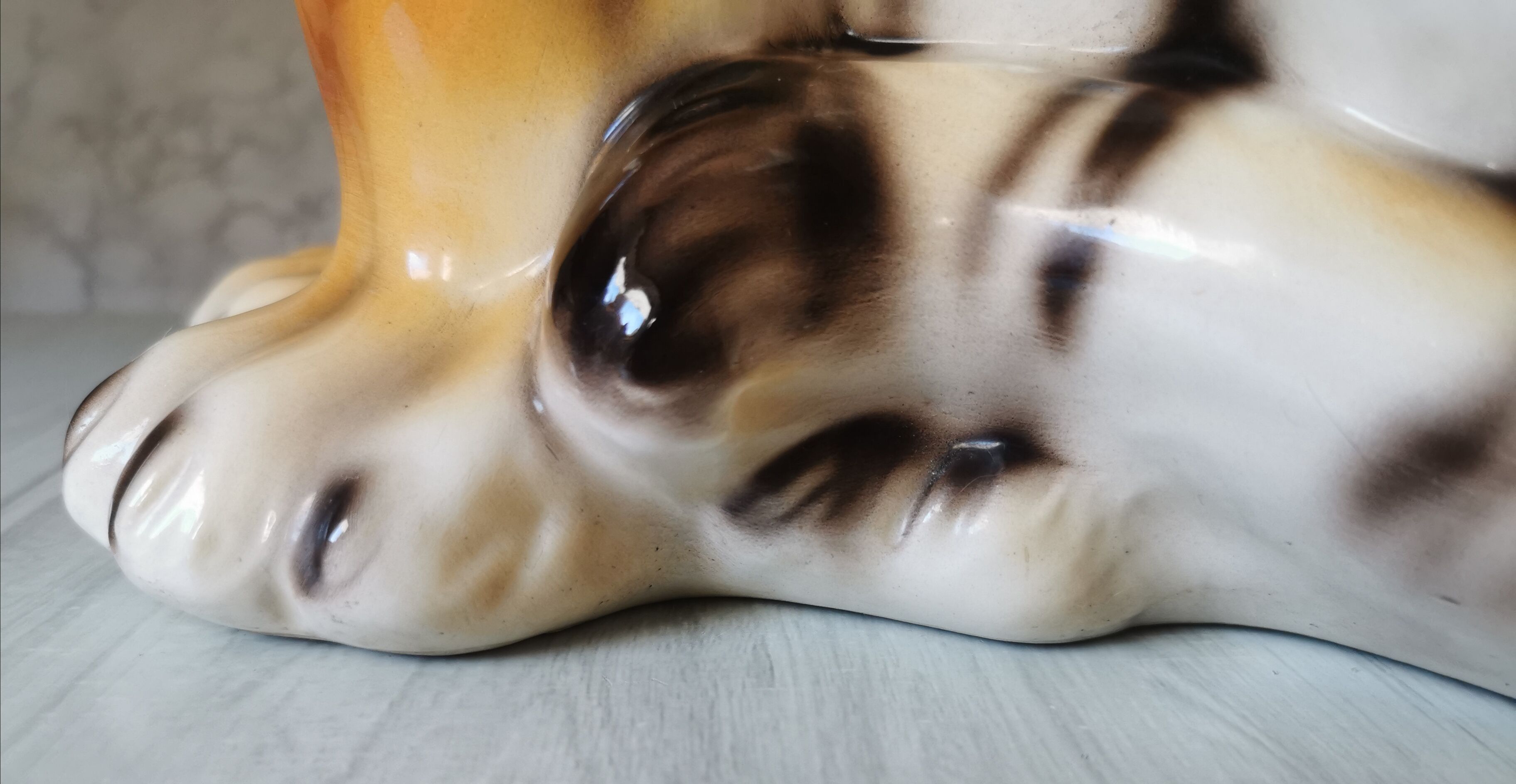 Ceramic tiger