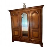 Armoire véritable chêne massif