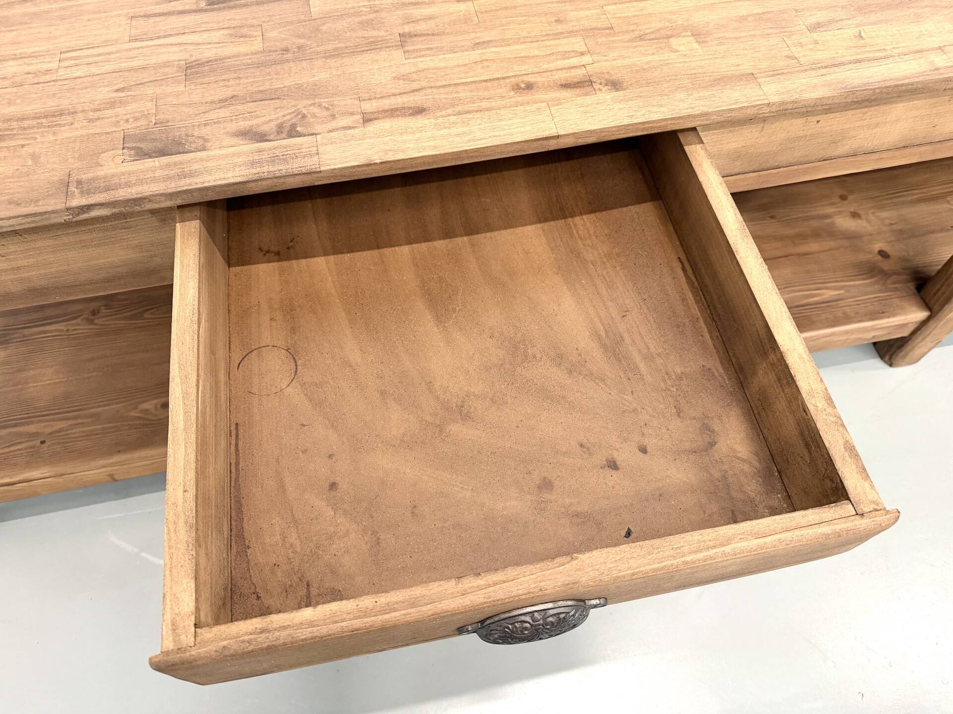 XXL draper's table from the 1950s