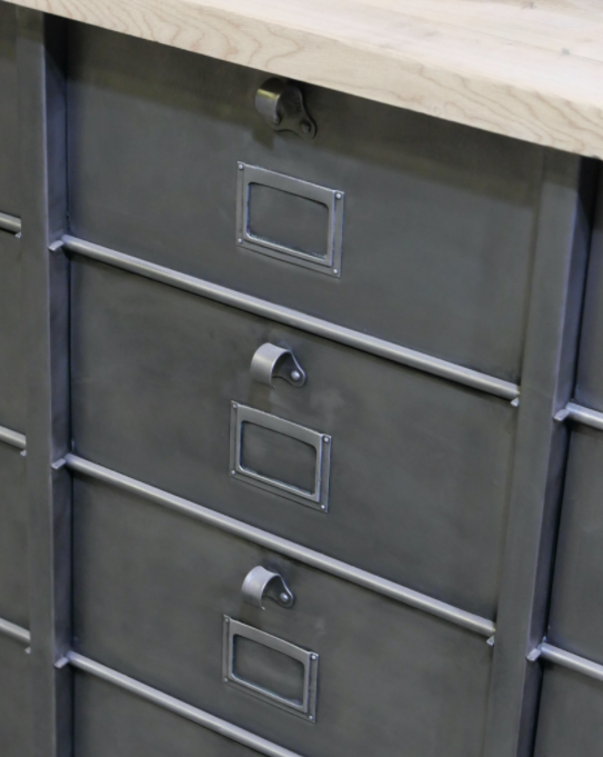 Industrial storage cabinet 12 strafor valve and solid oak top
