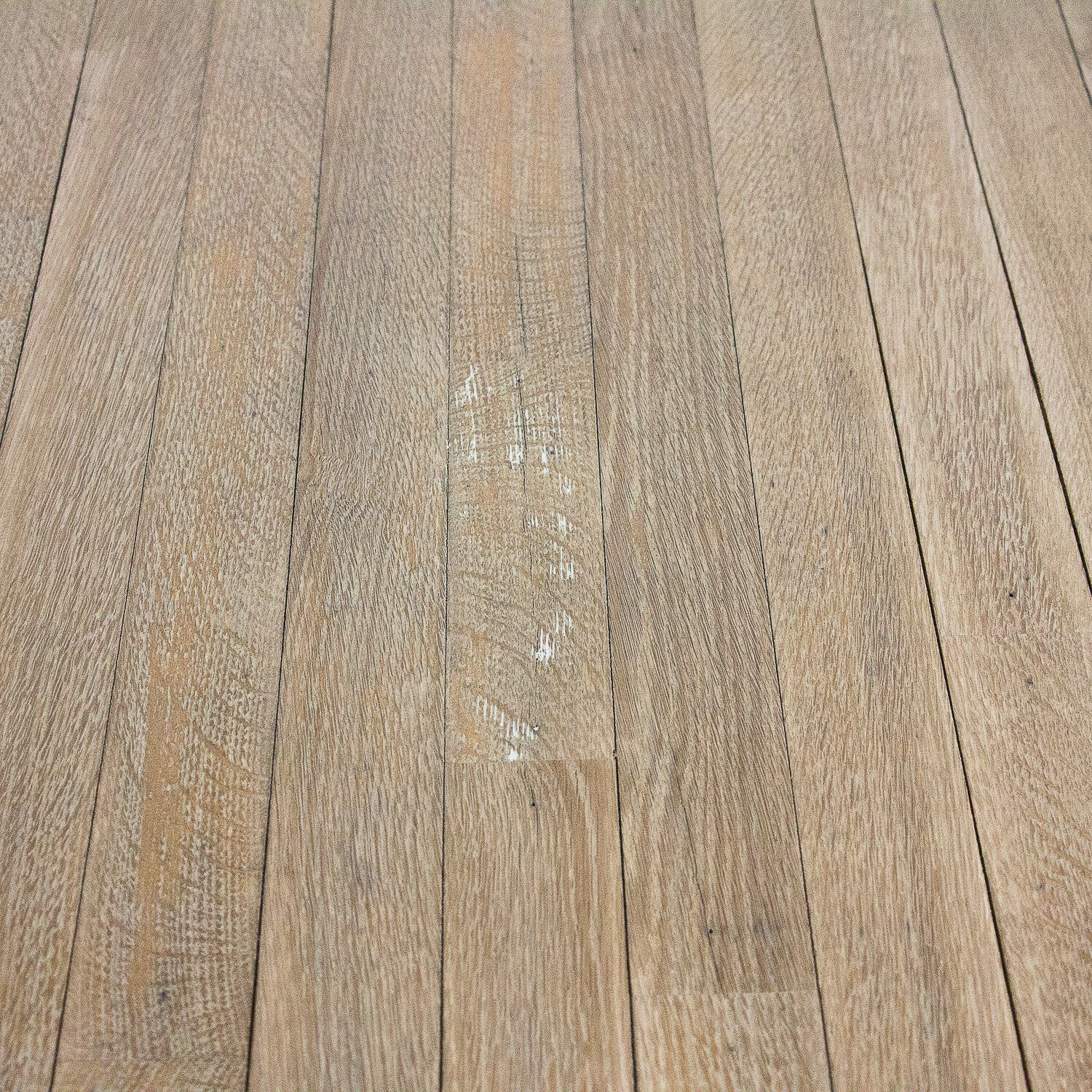 Table à manger en chêne