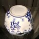 Bol ou coupelle en faience decor asiatique a motifs bleus