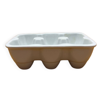 Boîte à œufs en céramique blanche