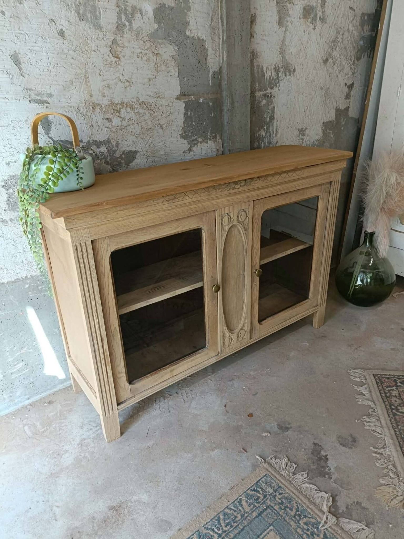 Display cabinet