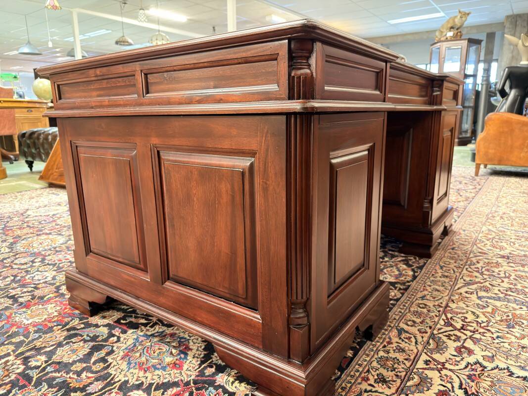 English Chesterfield Desk with Green Leather