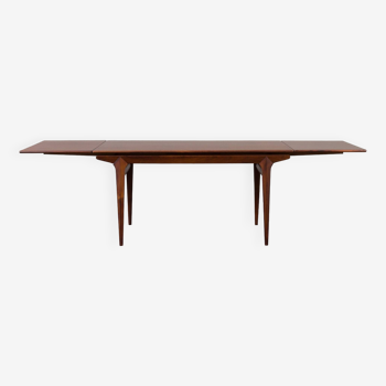Mid-century Extendable Rosewood Dining Table, Model 10, Johannes Andersen for Hans Bech, Denmark, 19