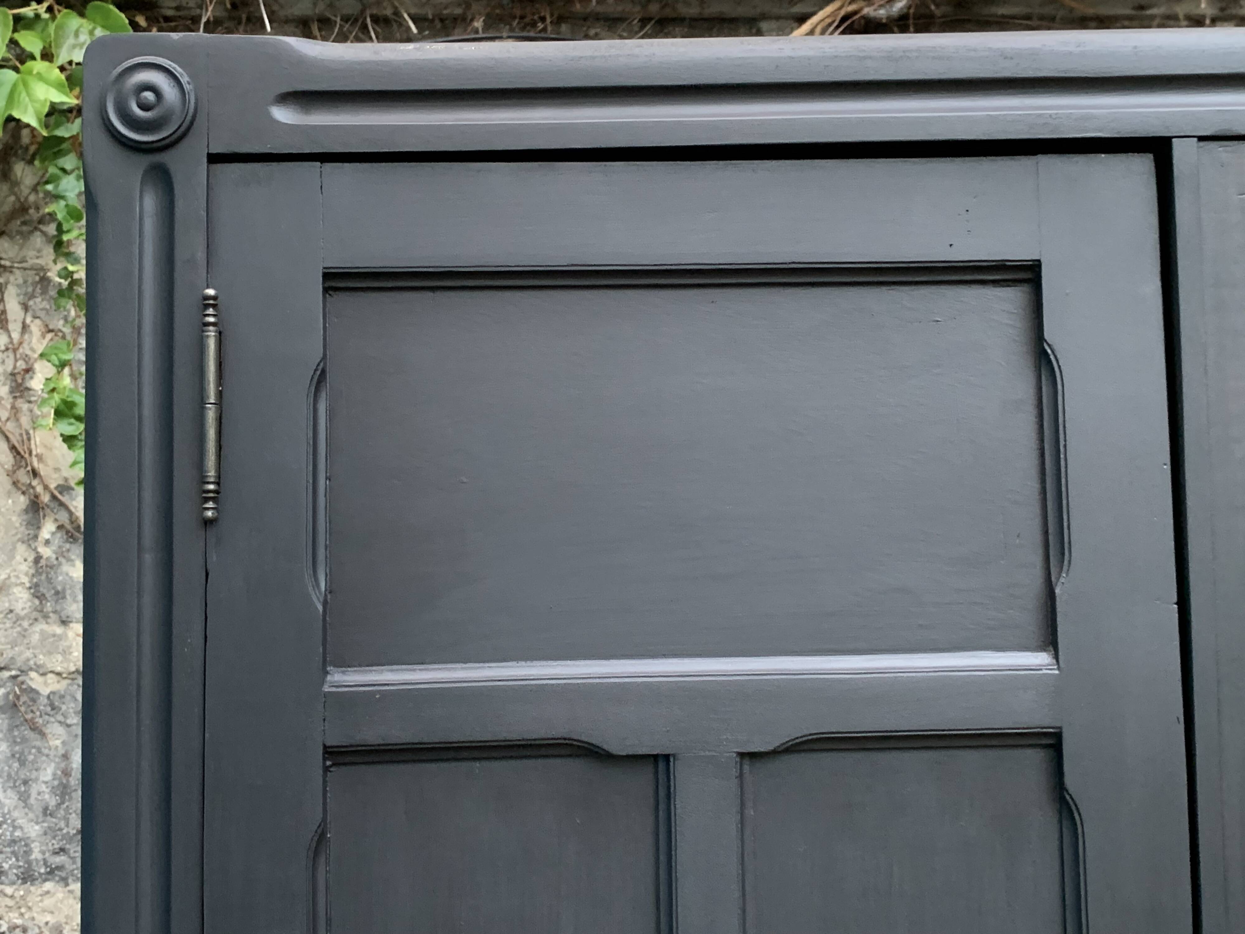 Parisian glazed hotel wardrobe 1930