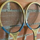 Paire de raquettes de tennis anciennes Majestic en bois, années 50