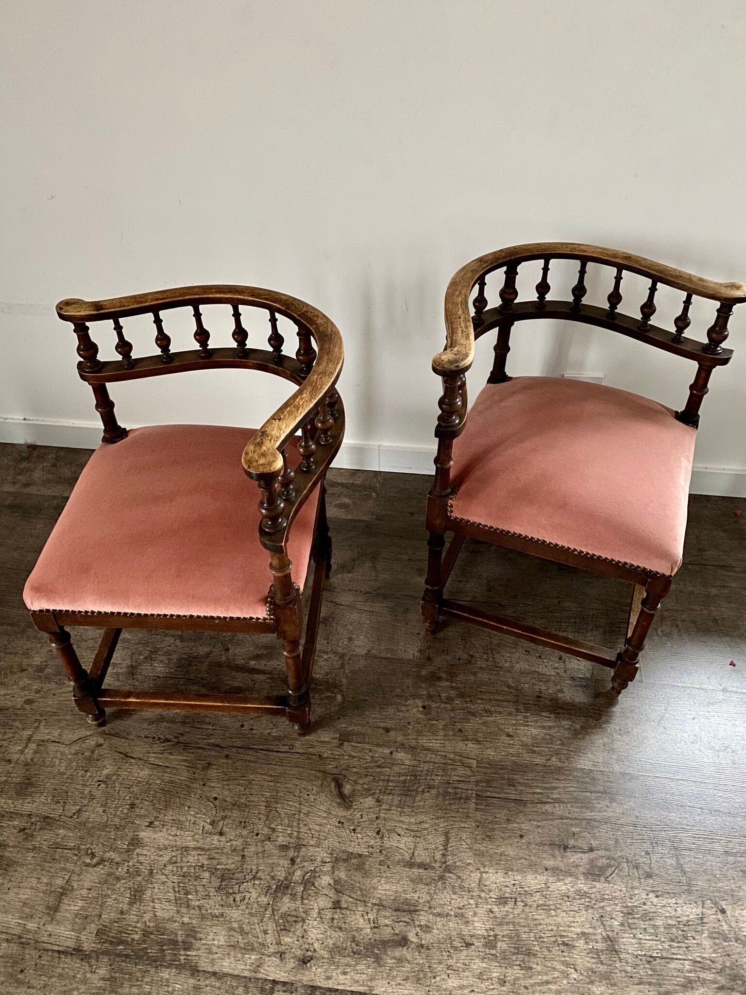 Pair of Renaissance-style corner chairs