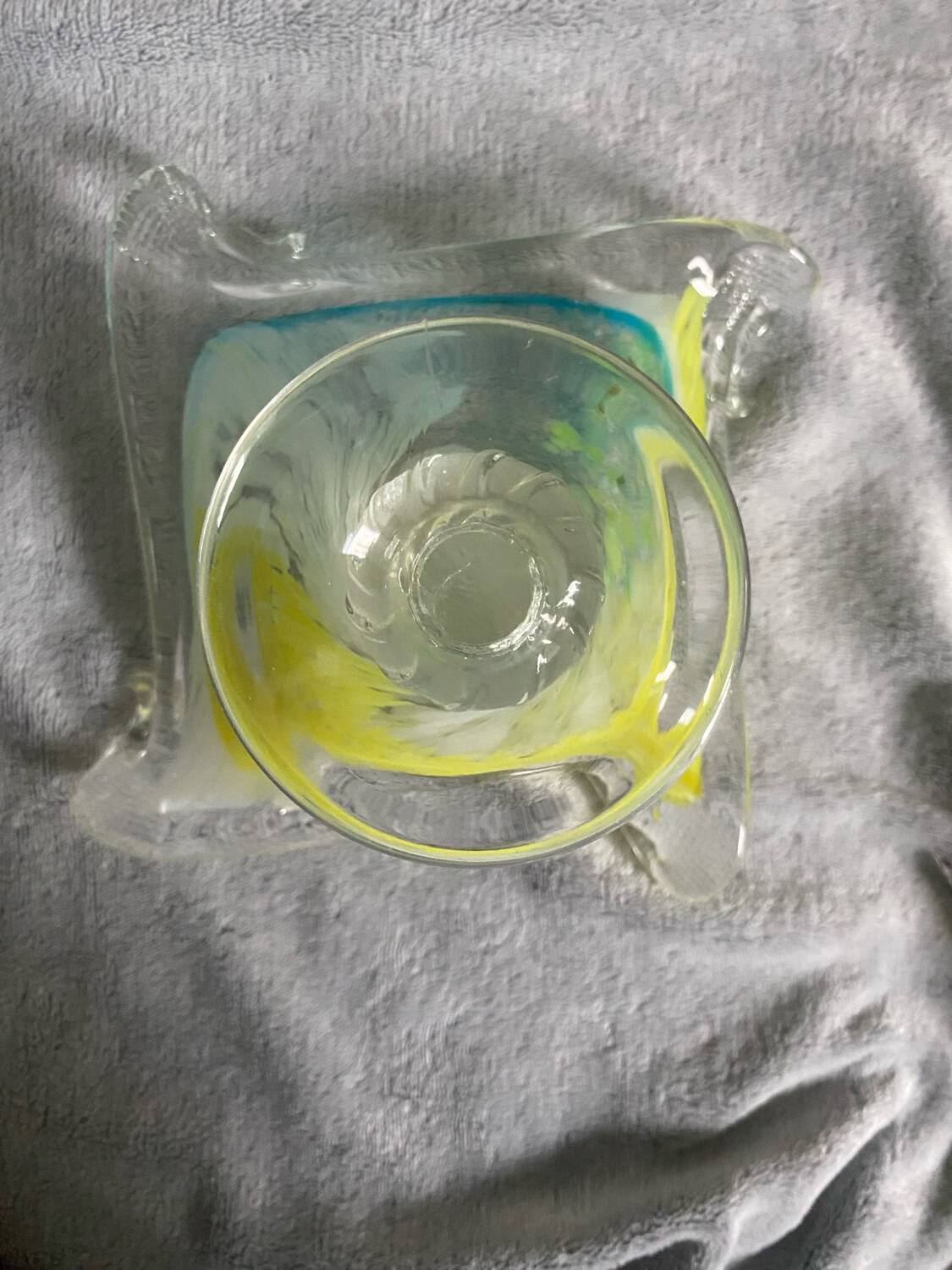Centre de table sur pied en verre soufflé