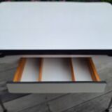 Formica table 2 chairs 2 stools