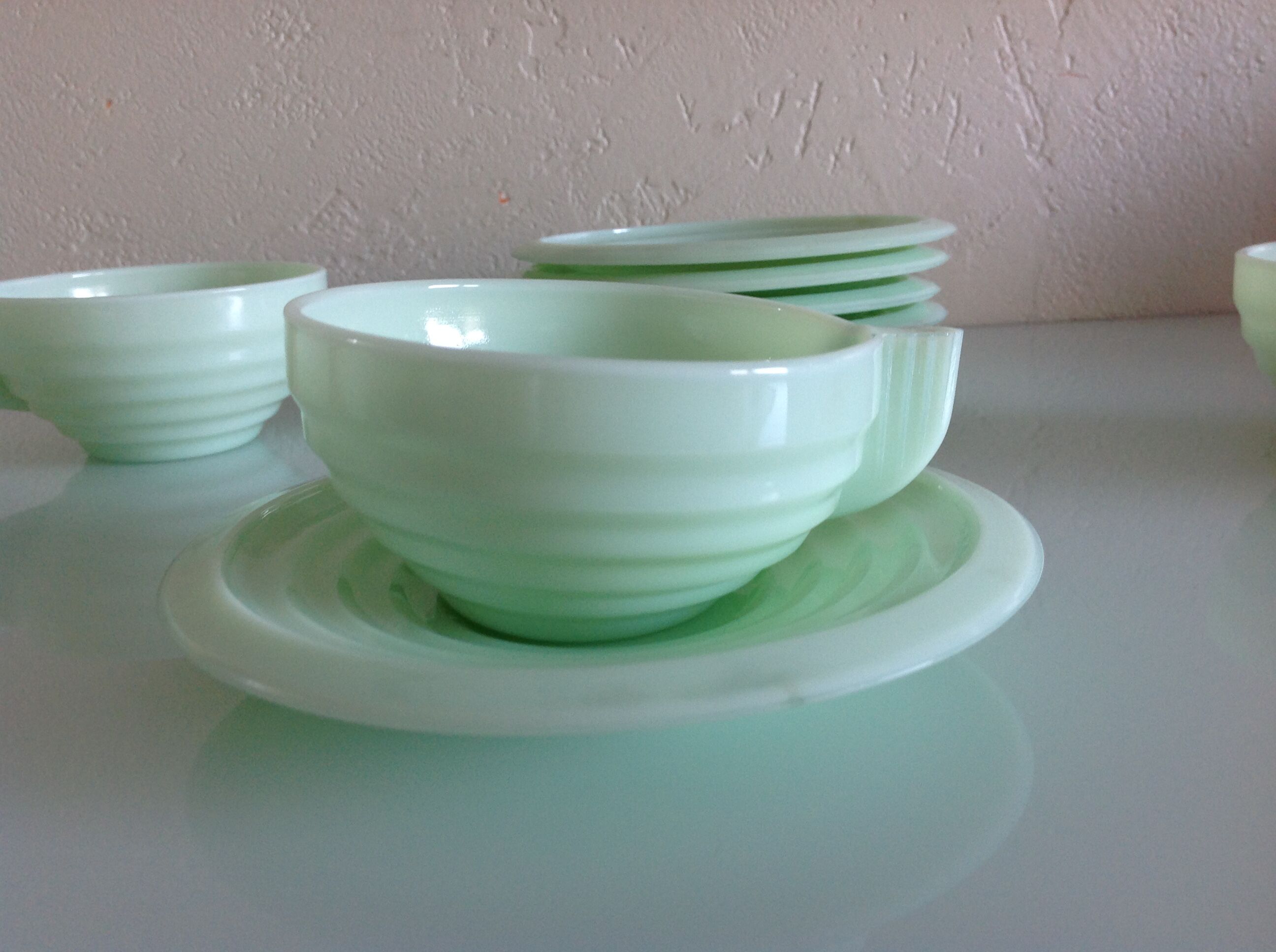 Six coffee cups and saucers in peppermint opaline 50/60
