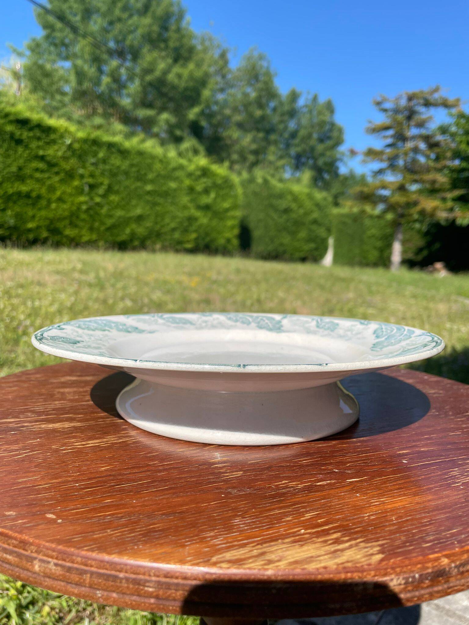 Old presentation dish, Saint Amand